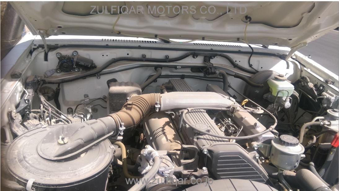 TOYOTA LAND CRUISER 2015 Image 7