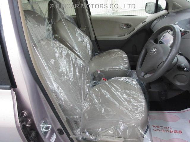 TOYOTA VITZ 2009 Image 7