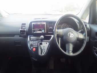 TOYOTA WISH 2003 Image 6