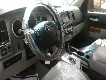 TOYOTA TUNDRA 2011 Image 2