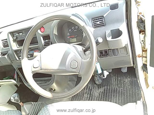 DAIHATSU HIJET TRUCK 2005 Image 4