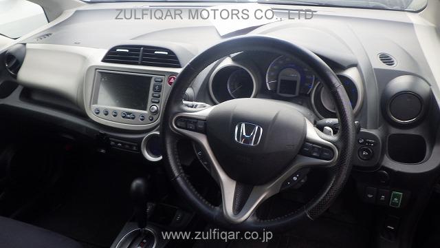 HONDA FIT HYBRID 2012 Image 8