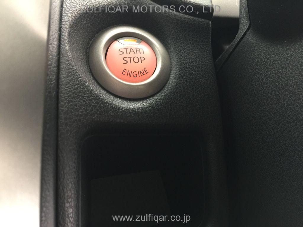 NISSAN NOTE 2013 Image 8