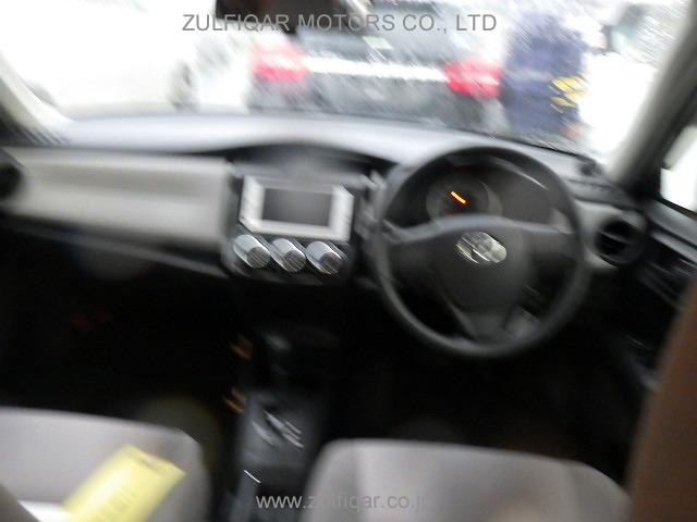 TOYOTA COROLLA AXIO 2012 Image 10