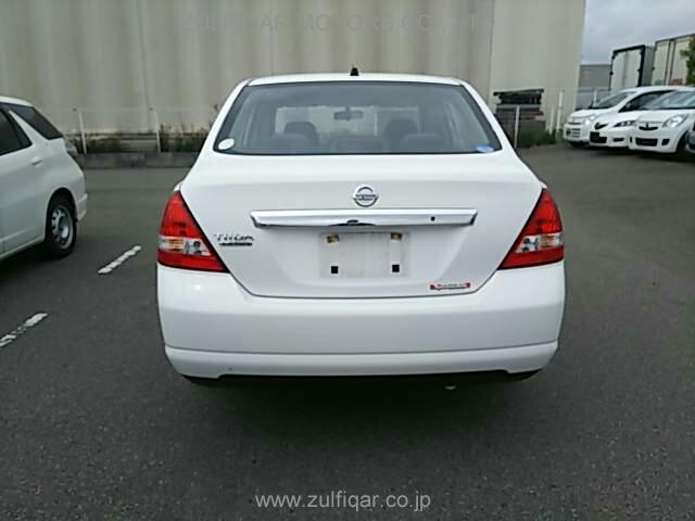 NISSAN TIIDA LATIO 2012 Image 4