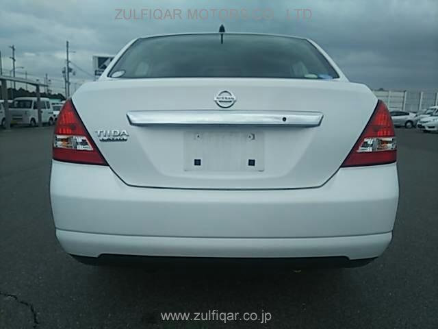 NISSAN TIIDA LATIO 2012 Image 4