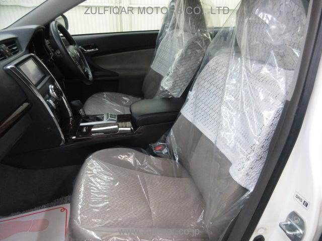 TOYOTA MARK X 2012 Image 11