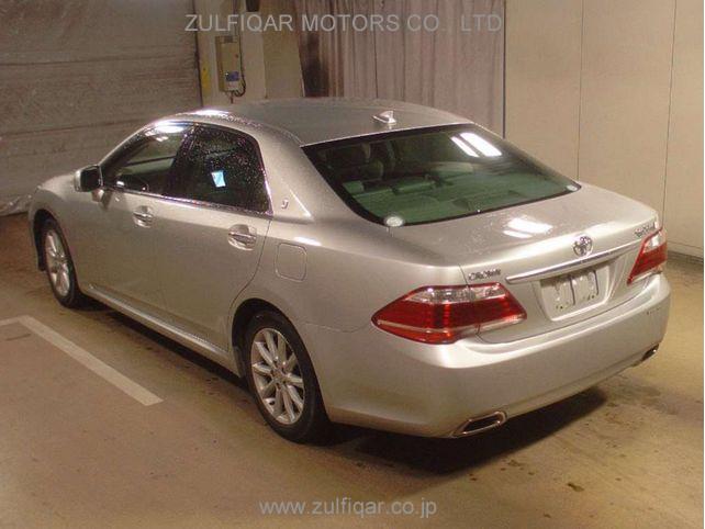 TOYOTA CROWN 2012 Image 3