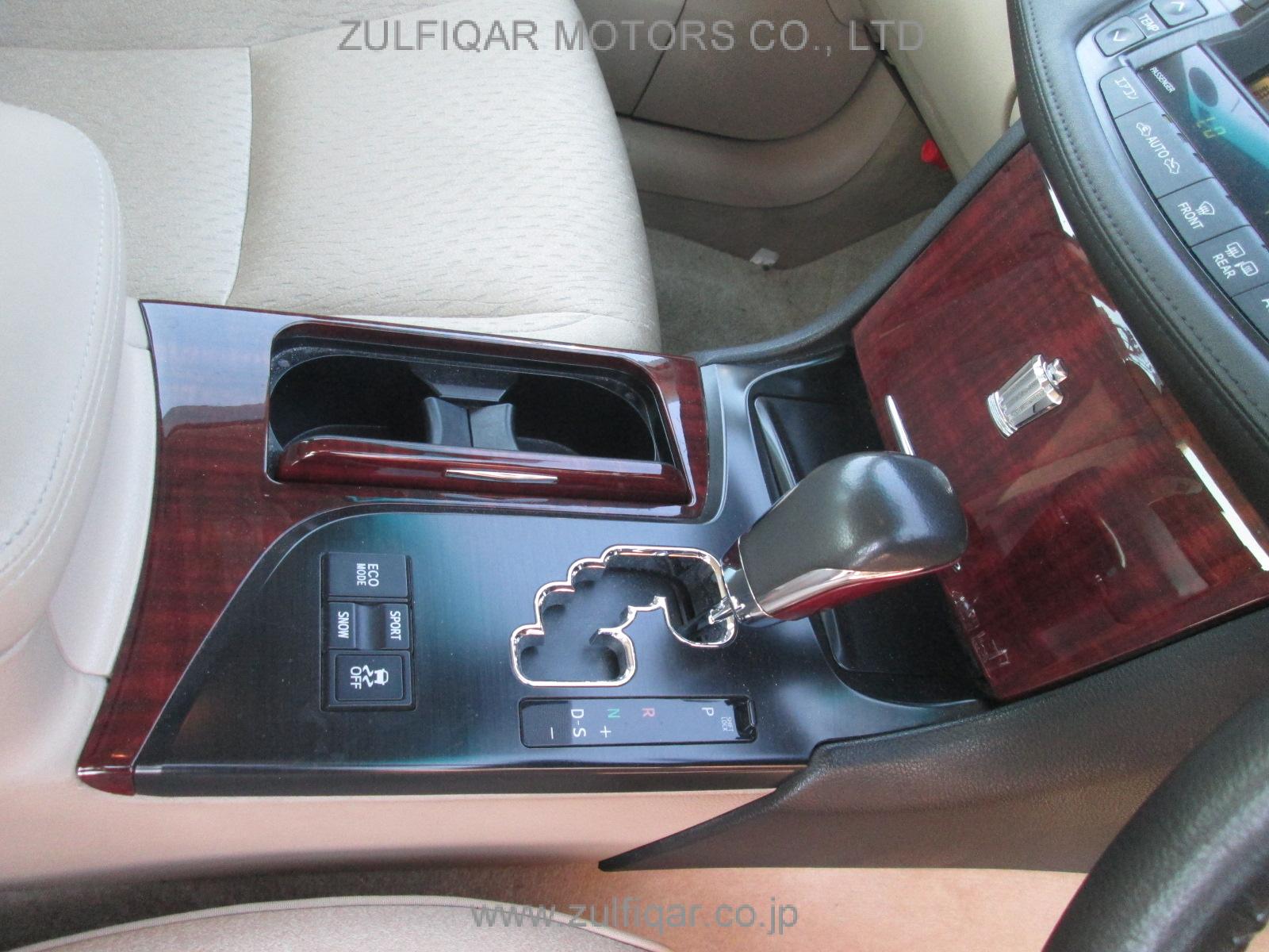 TOYOTA CROWN 2010 Image 9