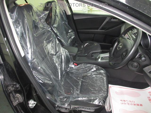 MAZDA AXELA 2012 Image 7