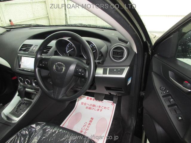 MAZDA AXELA 2012 Image 8