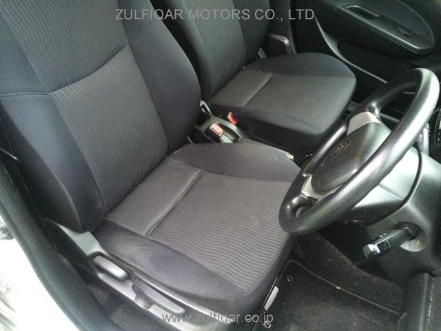 SUZUKI SWIFT 2012 Image 8