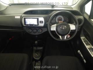 TOYOTA VITZ 2015 Image 3