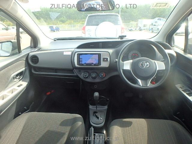 TOYOTA VITZ 2015 Image 6