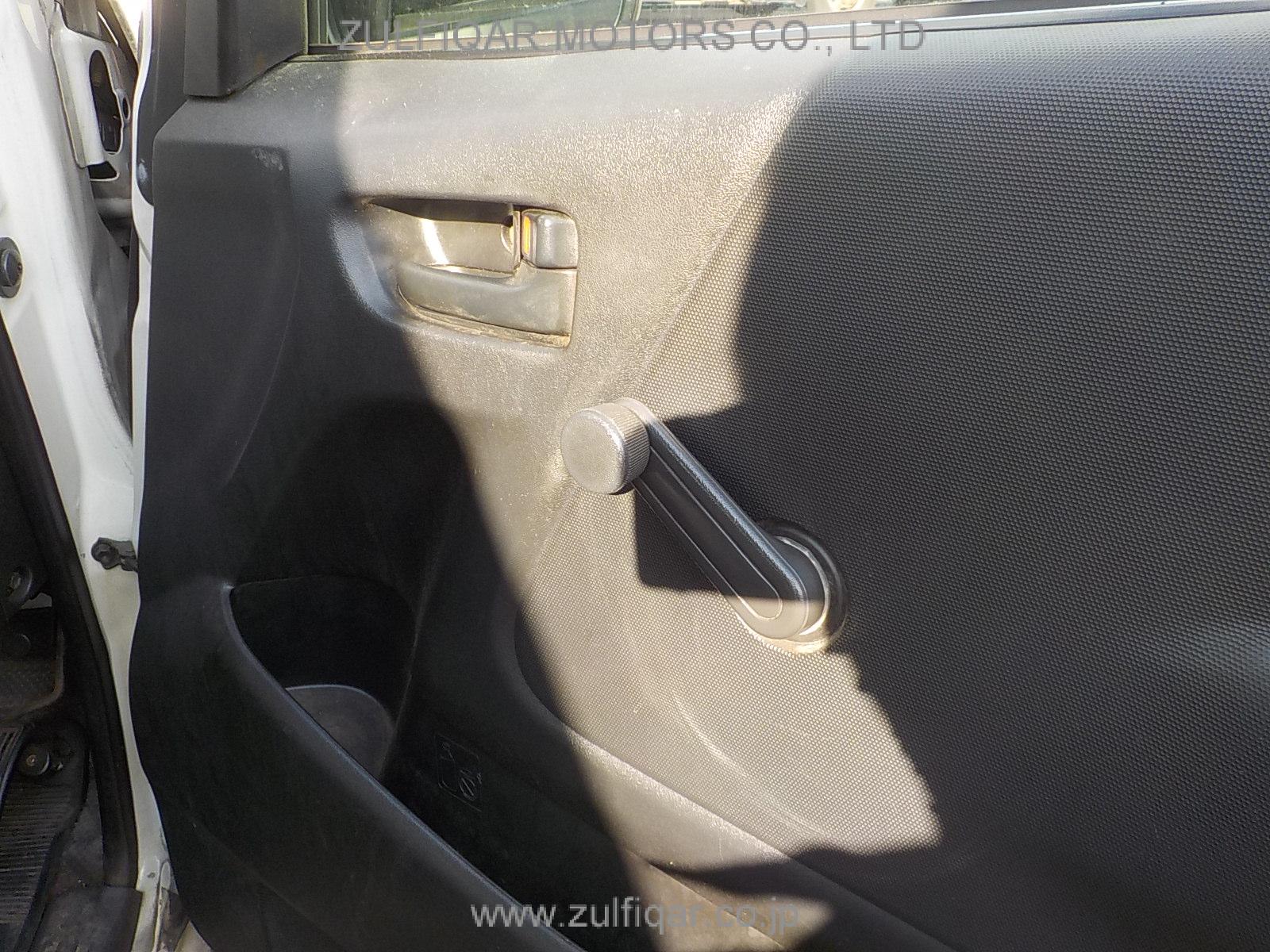 TOYOTA HIACE 2007 Image 19