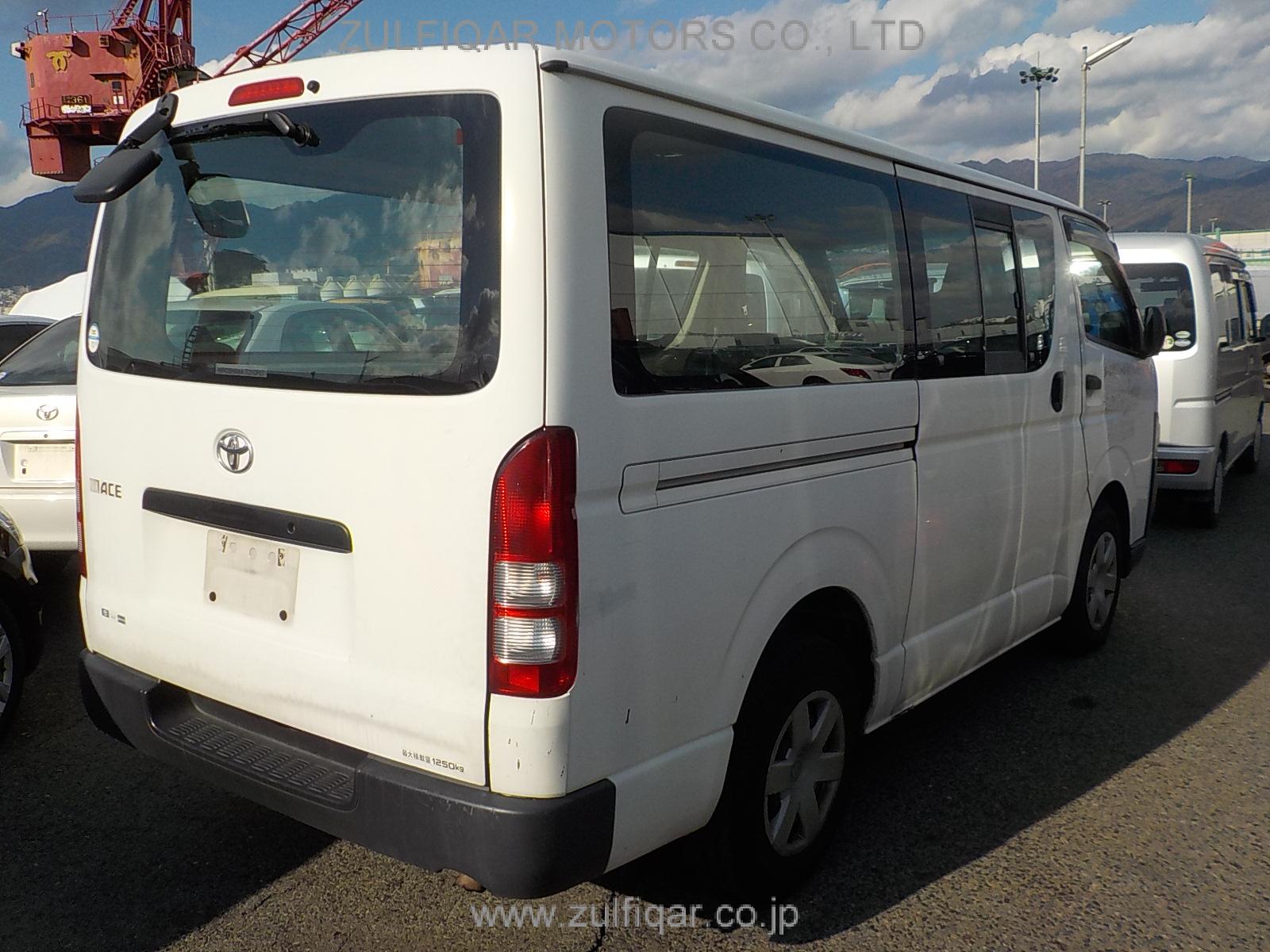 TOYOTA HIACE 2007 Image 4