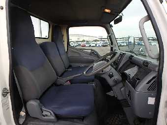 MITSUBISHI CANTER GUTS TRUCK 2010 Image 11