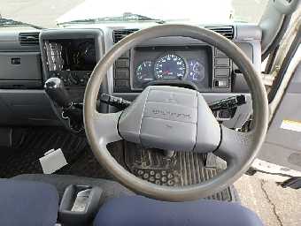 MITSUBISHI CANTER GUTS TRUCK 2010 Image 12