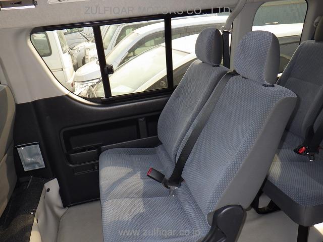 TOYOTA HIACE BUS 2013 Image 20