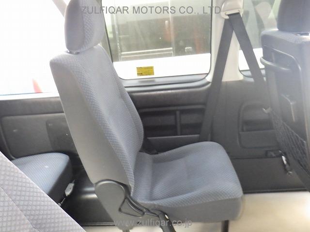 TOYOTA HIACE BUS 2013 Image 25