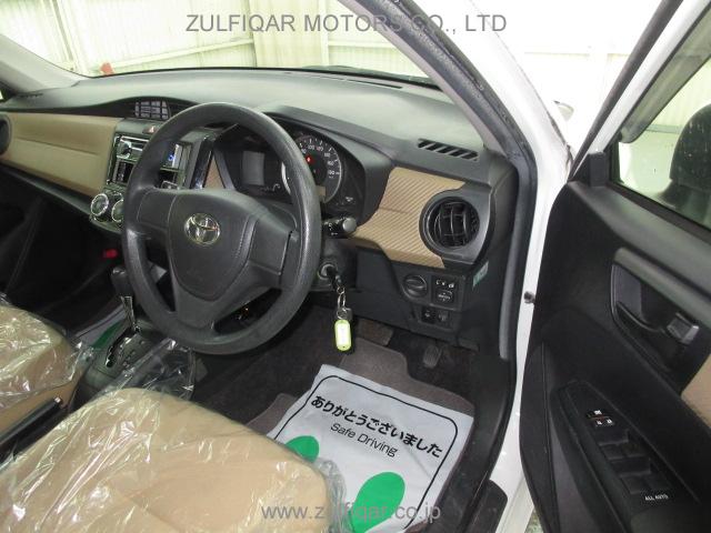 TOYOTA COROLLA AXIO 2013 Image 8