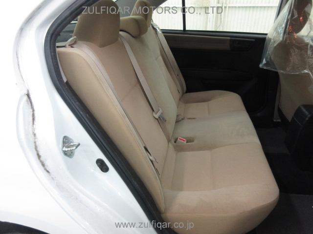 TOYOTA COROLLA AXIO 2013 Image 9