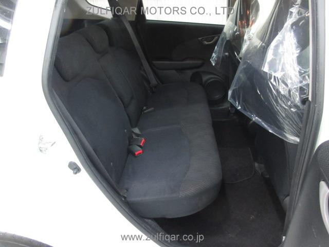 HONDA FIT HYBRID 2013 Image 9