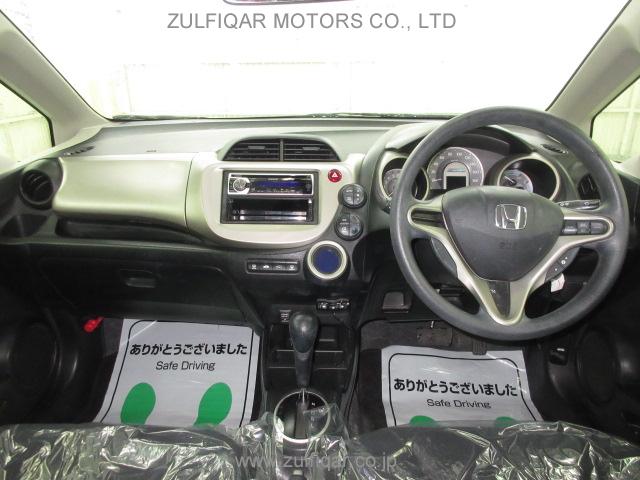 HONDA FIT HYBRID 2013 Image 2