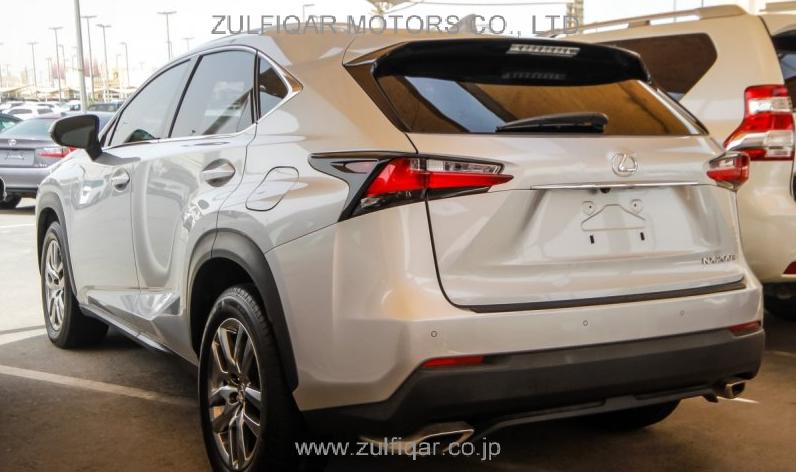 LEXUS NX200 2015 Image 6