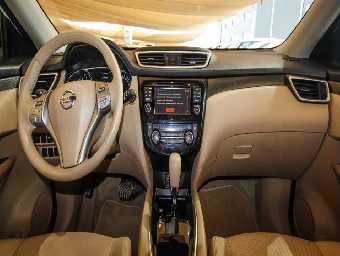 NISSAN X-TRAIL 2015 Image 2