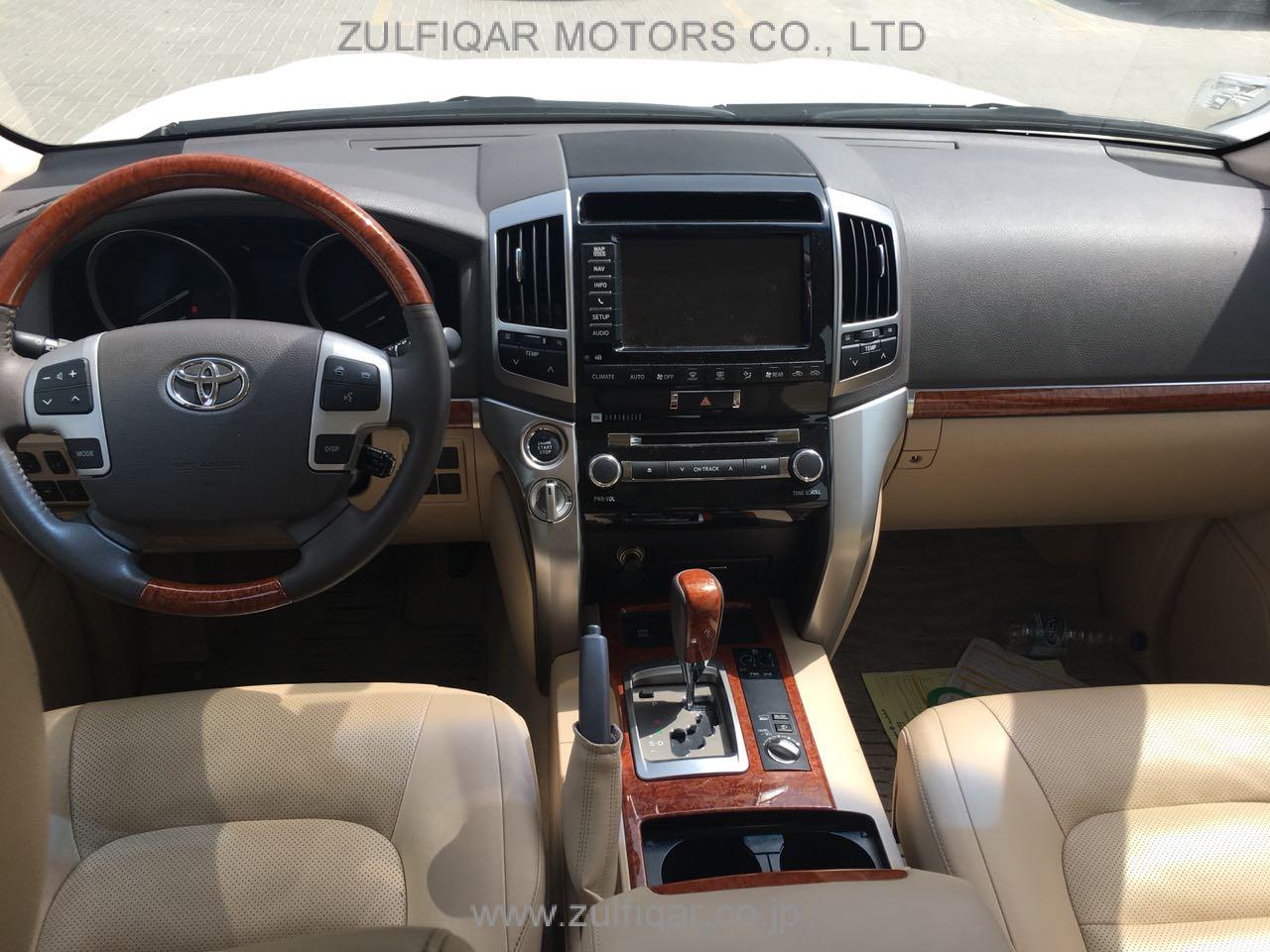 TOYOTA LAND CRUISER 2014 Image 2