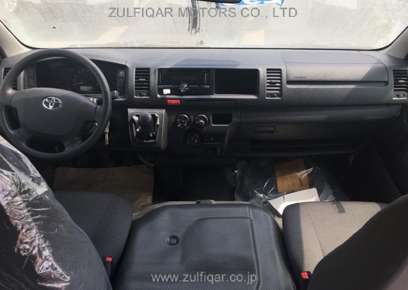 TOYOTA HIACE 2017 Image 2