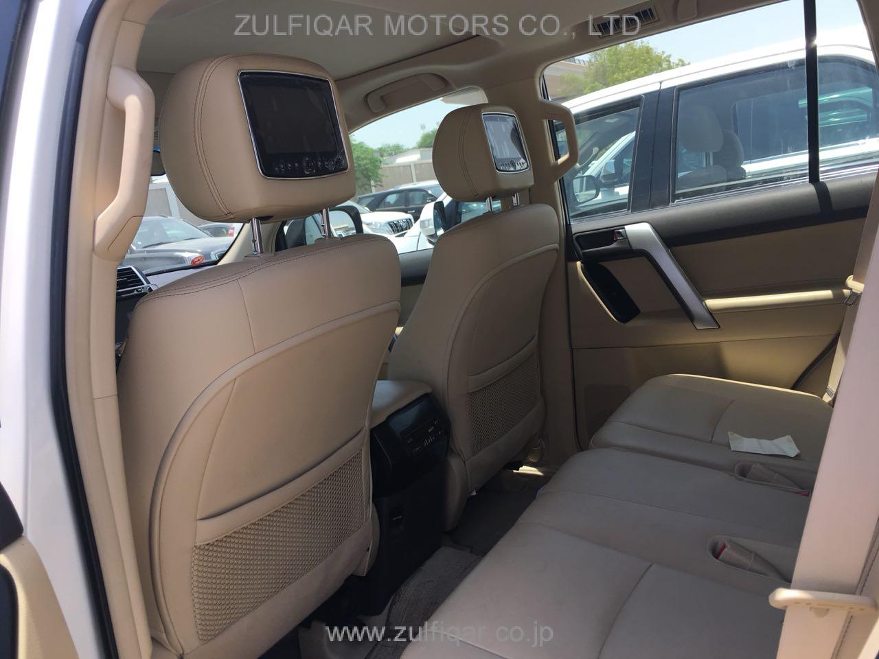 TOYOTA LAND CRUISER PRADO 2015 Image 6