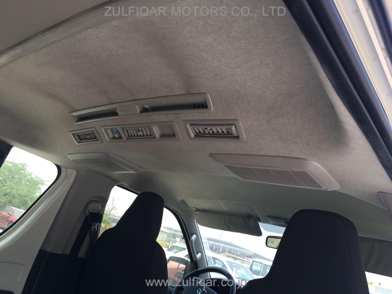 TOYOTA HIACE 2015 Image 6