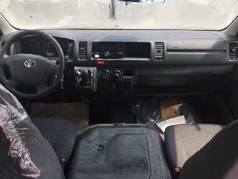 TOYOTA HIACE 2018 Image 2