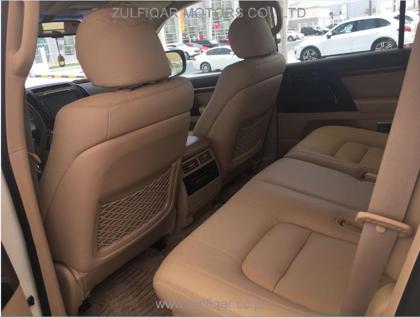 TOYOTA LAND CRUSIER 2014 Image 9