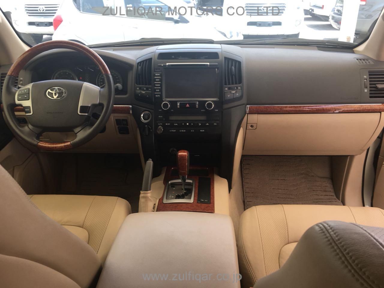 TOYOTA LAND CRUSIER 2014 Image 2