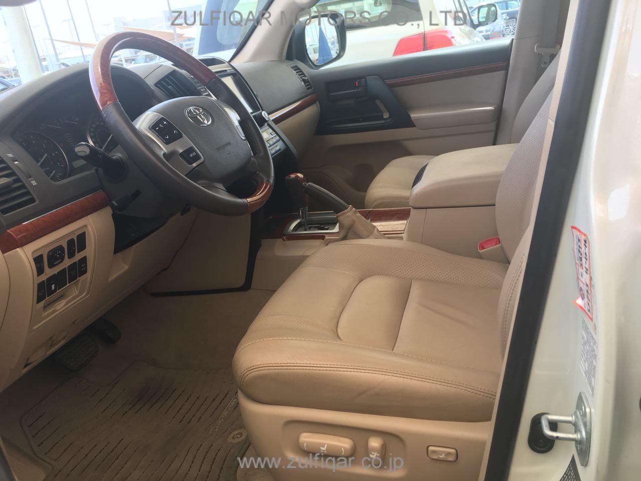 TOYOTA LAND CRUSIER 2014 Image 8