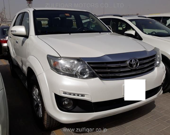 TOYOTA FORTUNER 2015 Image 4