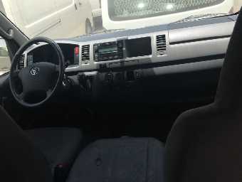 TOYOTA HIACE 2013 Image 2