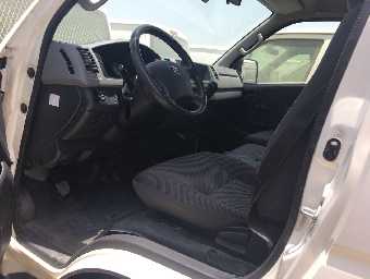 TOYOTA HIACE 2013 Image 4