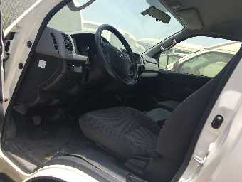 TOYOTA HIACE 2013 Image 6