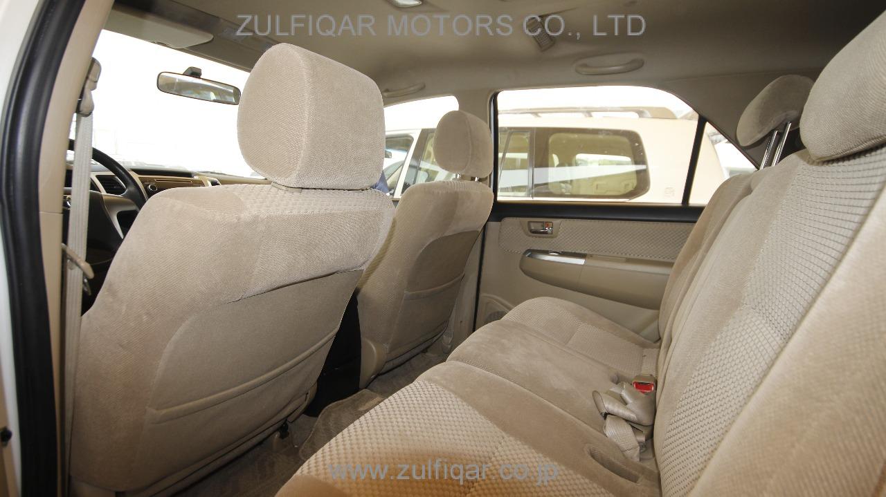 TOYOTA FORTUNER 2014 Image 8