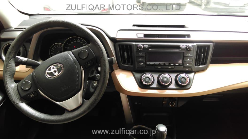 TOYOTA RAV4 2016 Image 2