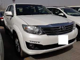 TOYOTA FORTUNER 2015 Image 4