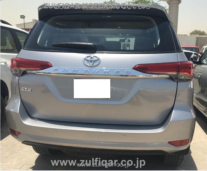 TOYOTA FORTUNER 2016 Image 3
