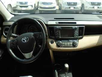 TOYOTA RAV4 2015 Image 2