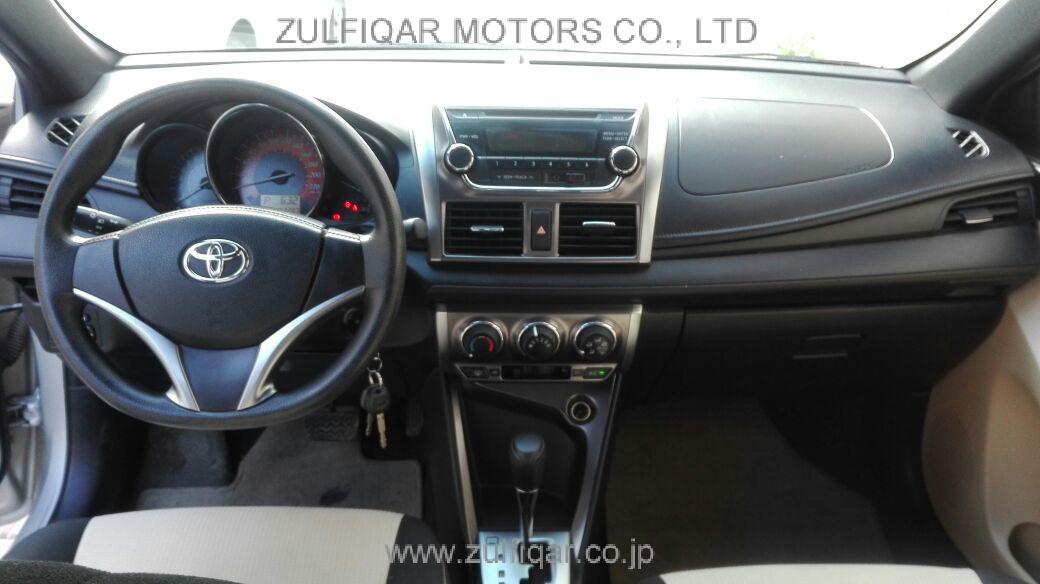 TOYOTA YARIS 2017 Image 2