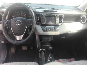 TOYOTA RAV4 2015 Image 2