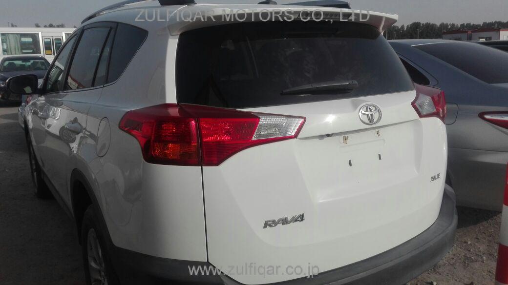 TOYOTA RAV4 2015 Image 5